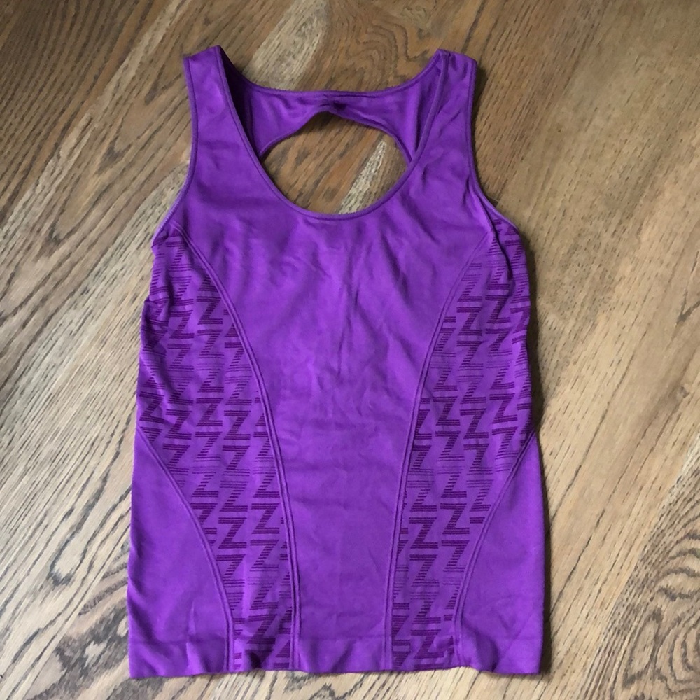 Like NEW Zella tank top w/bra